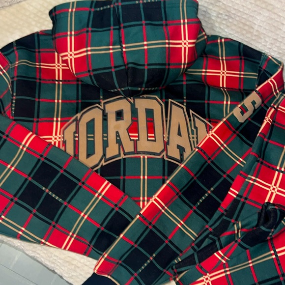 Nike/Jordan “Holiday Plaid” Sweatsuit -Nwt(small) - Picture 3 of 11